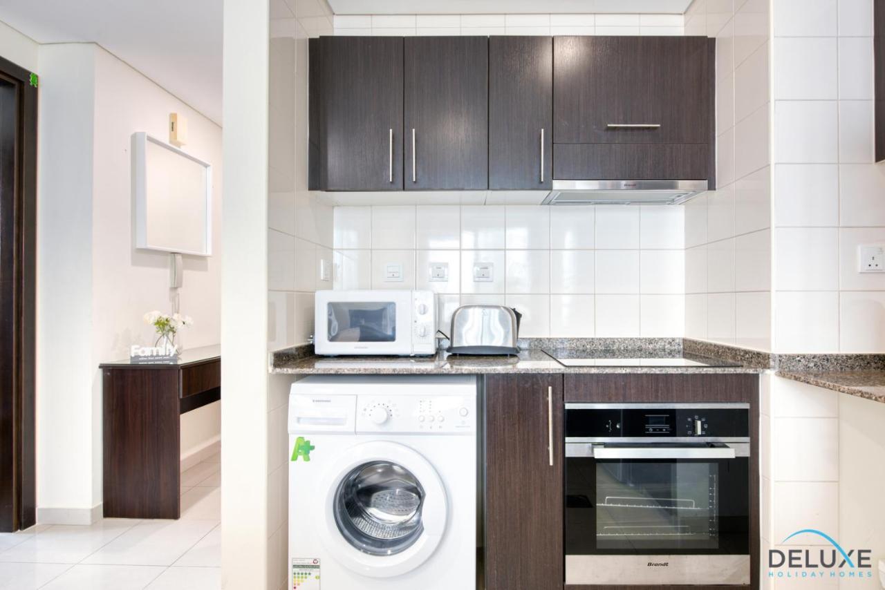 Overlooking Marina Canal 1Br Close To Mall, Promenade & Beach, Bay Central 1, Dubai Marina By Deluxe Holiday Homes المظهر الخارجي الصورة